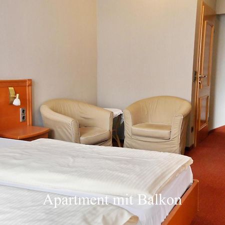 Hotel-Garni-Kachelburg Dieblich Bagian luar foto