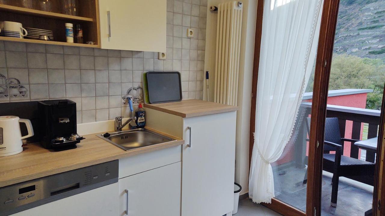 Hotel-Garni-Kachelburg Dieblich Bagian luar foto